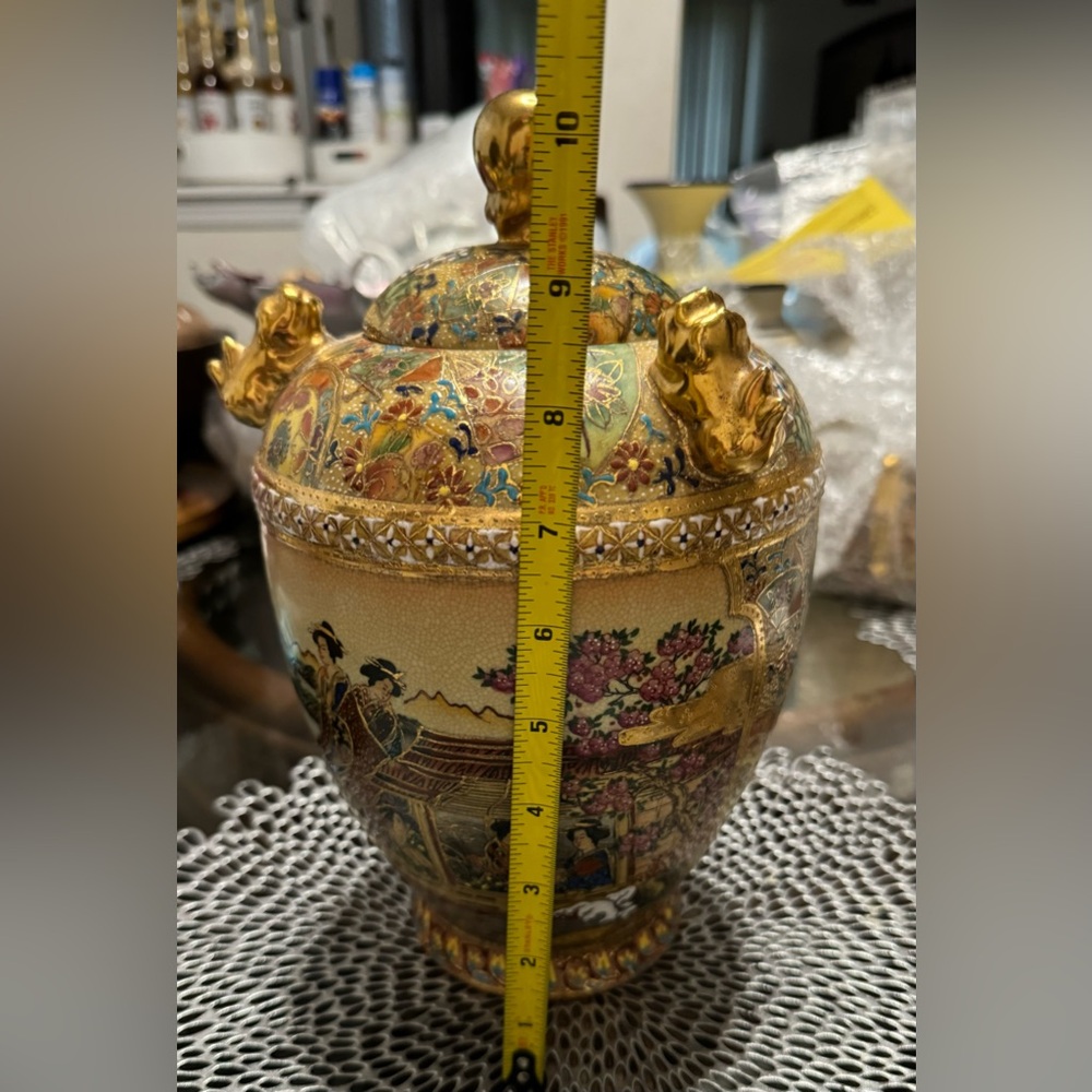 Rare Oriental Vintage Hand Painted Porcelain Pot W/ Lid. Raised Art Gold Gilded - Picture 13 of 14